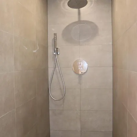 La D'ondine Avec Espace Wellness * Lobbes