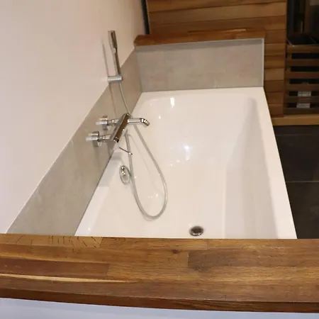 La D'ondine Avec Espace Wellness Apartment Lobbes